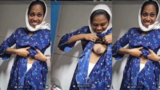 Sexy Indian Muslim Girl Show Big Boobs & Hard Fuck MMS
