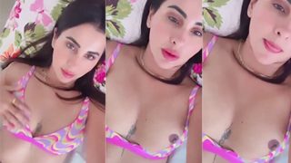 Insta Model Meetii Kalher Mastrubating with Vibrator